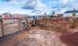 Ausschachtung Erdarbeiten Projekt Saarburg-Terrassen von ZENZ-Massivhaus